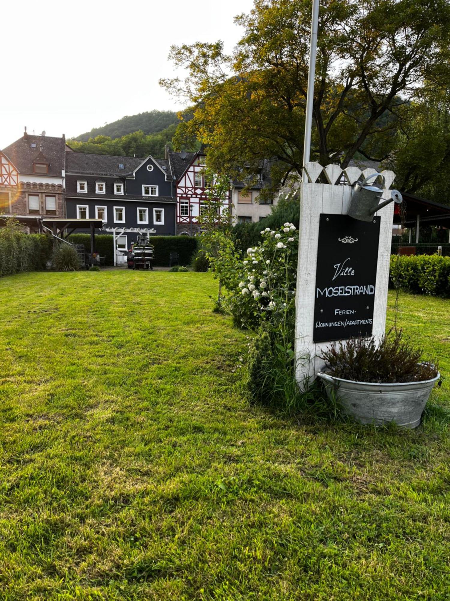 Villa Moselstrand Moselkern Esterno foto